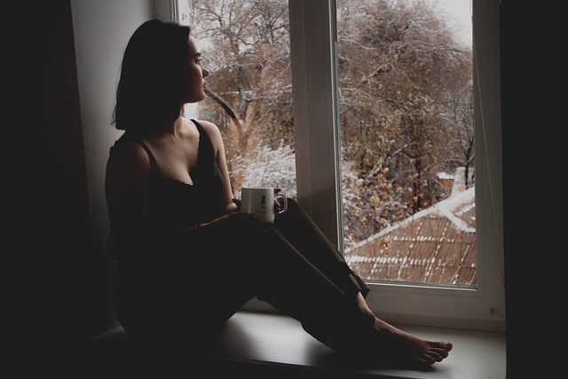 ragazza triste mi manca il mio ex