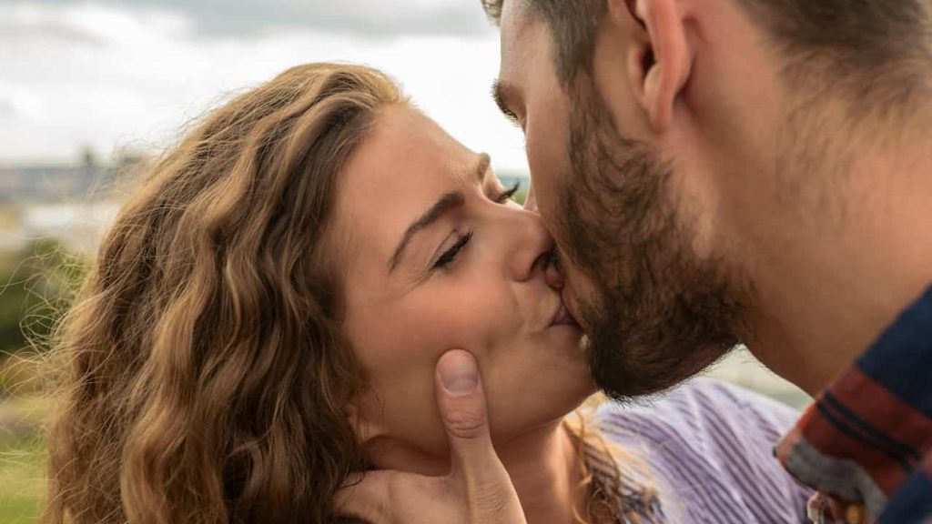 Bacio, come farlo innamorare di nuovo